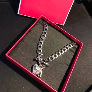 Juicy contour necklace